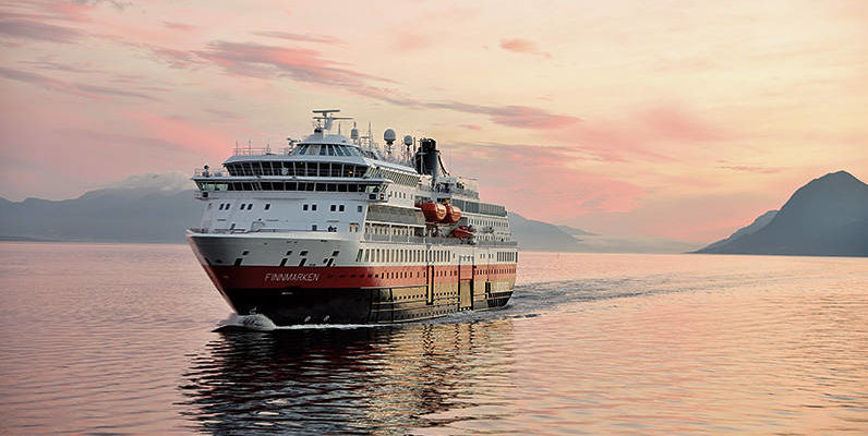 MS Finnmarken - Bildquelle: Hurtigruten