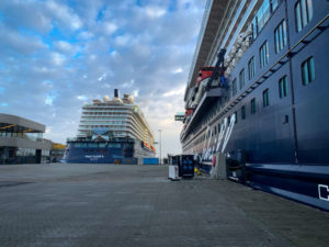 Blick auf die Mein Schiff 1 und Mein Schiff 4