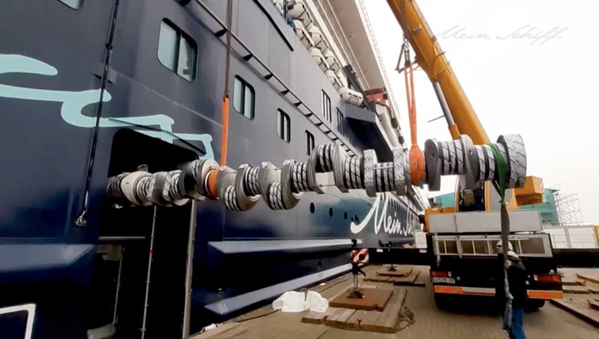 Mein Schiff 6: Austausch der Kurbelwelle im Video