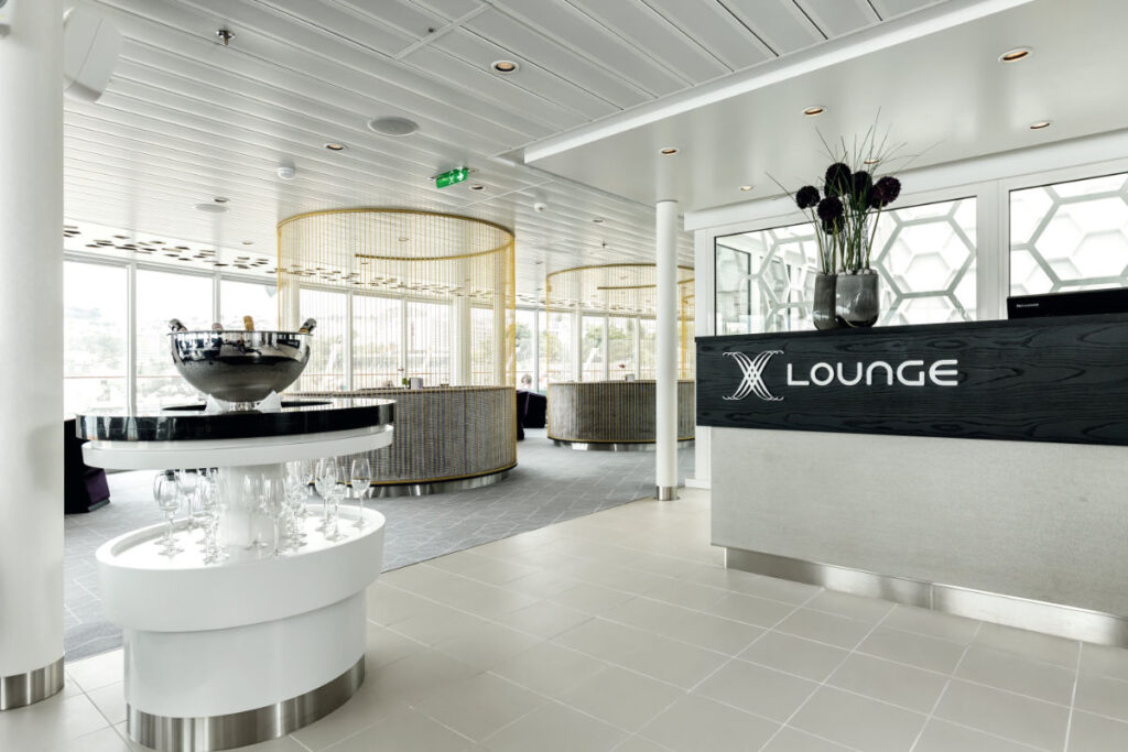 X-Lounge