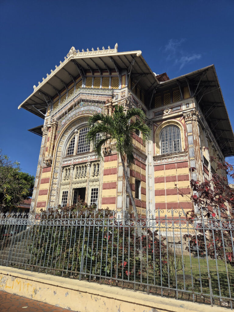 kudk kar Bibliotheque Schoelcher