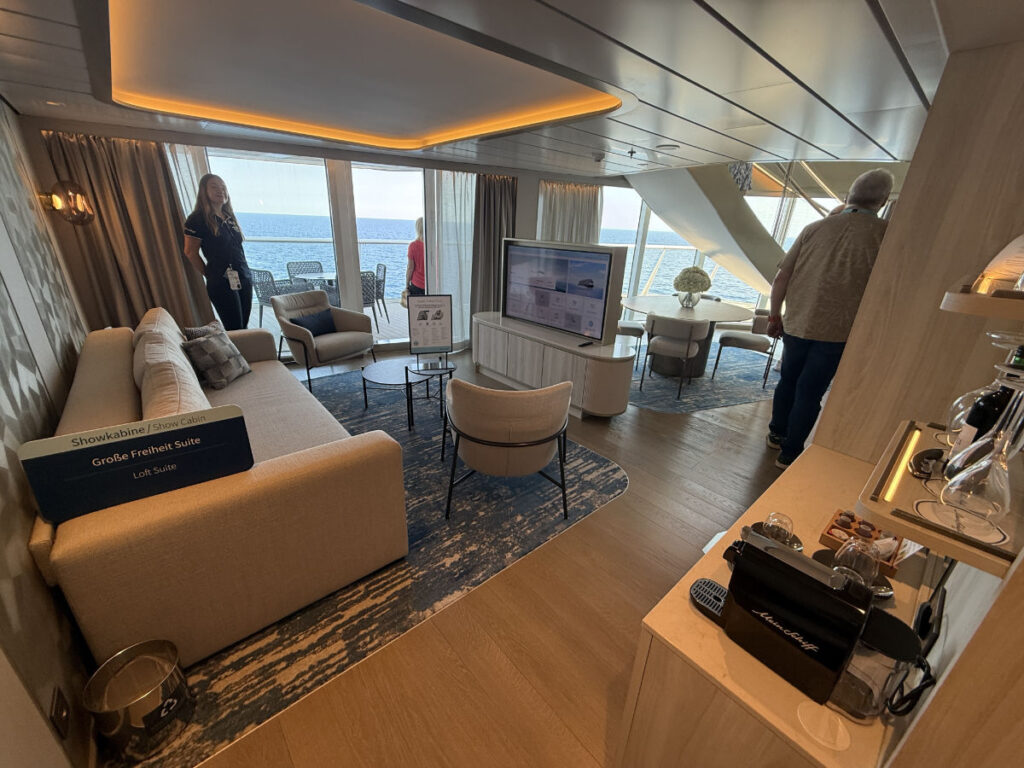 Mein Schiff Flow Suiten: Jetzt noch letzte Suiten zum besten Preis sichern! 1 Mein Schiff Flow Grosse Freiheit Suite